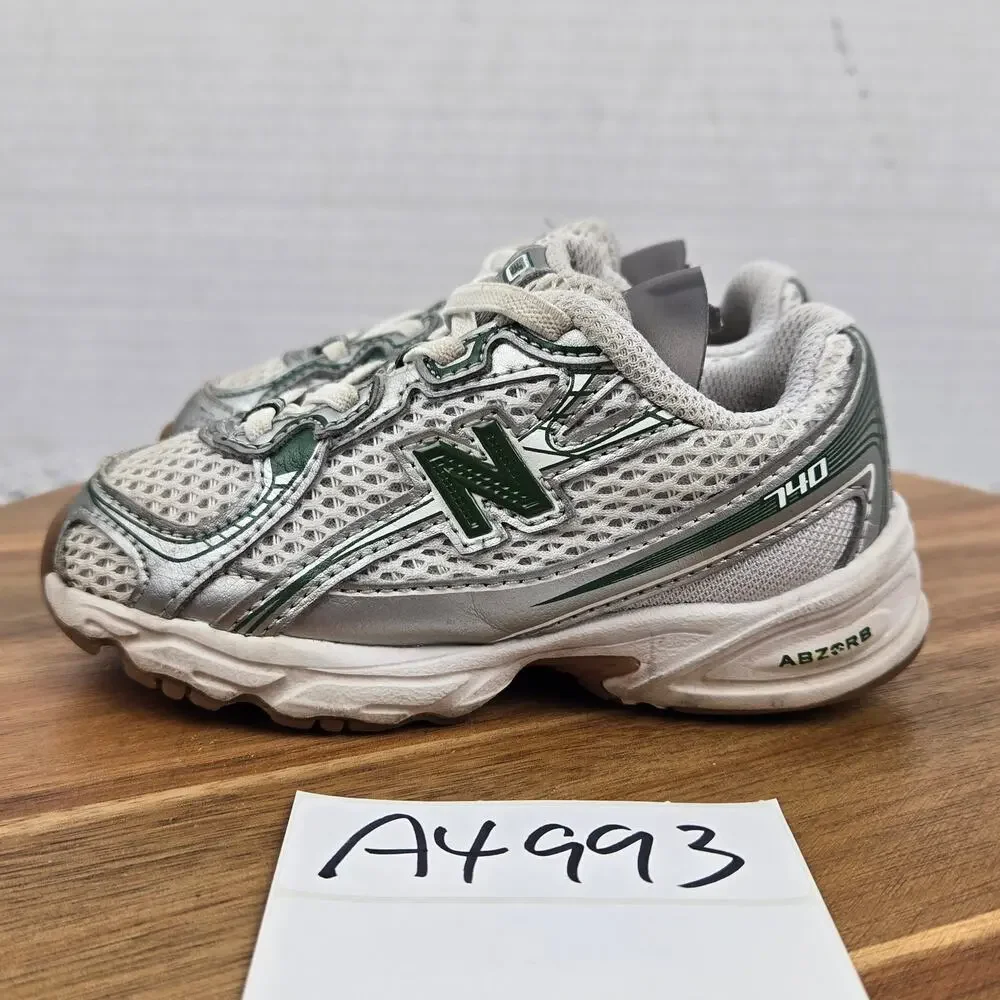 New Balance Kids 8 740 White Silver Metallic Green Casual Daily Comfort Sneaker